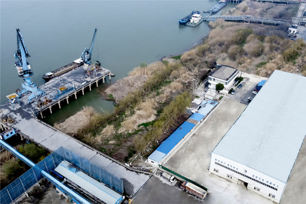 Self-owned Shipping Company along the Yangtze River